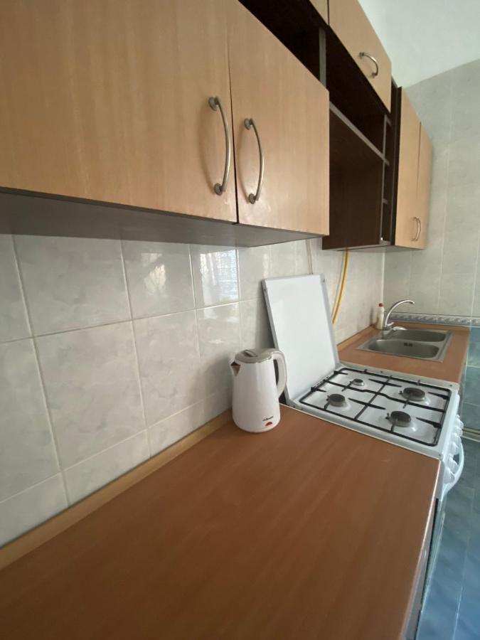 2 Bedroom Apartment On Tomashivskogo Street 7 Lviv Ngoại thất bức ảnh