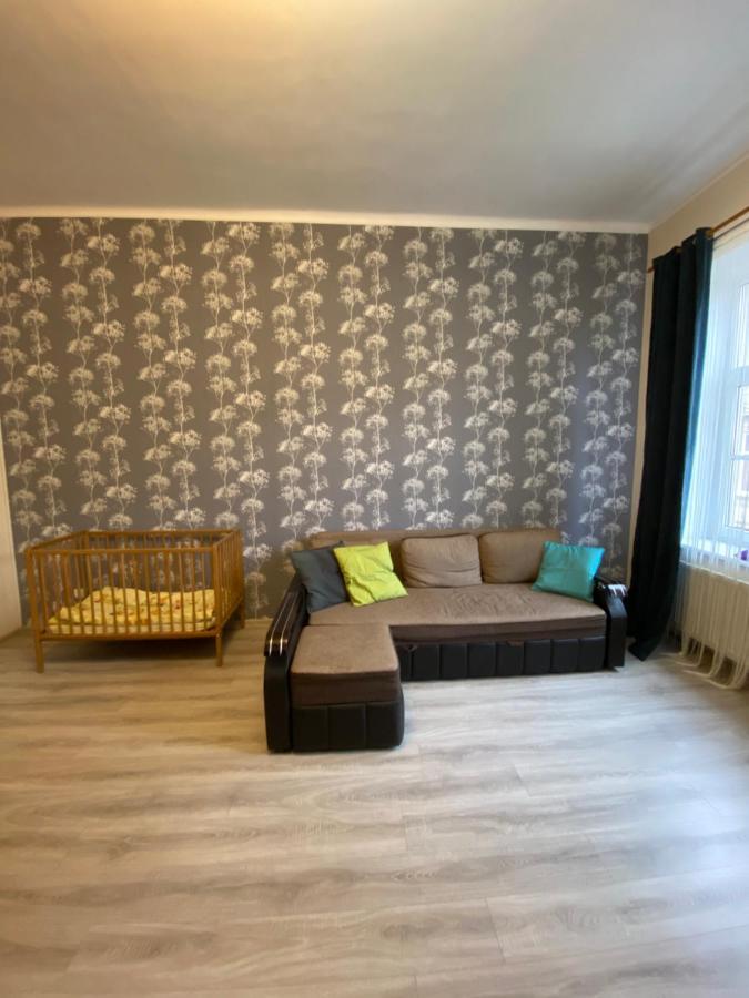 2 Bedroom Apartment On Tomashivskogo Street 7 Lviv Ngoại thất bức ảnh